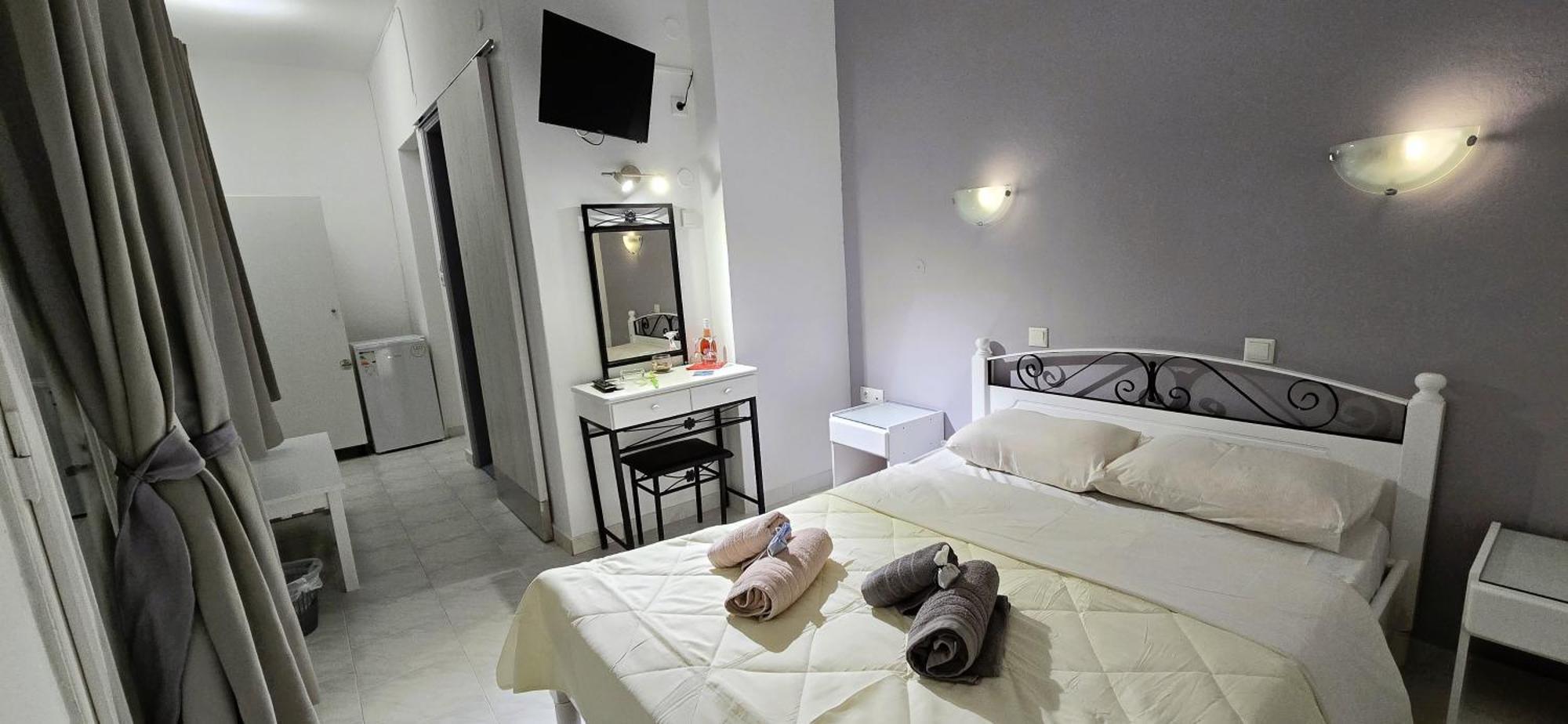 Syros Holidays Vari (Syros)