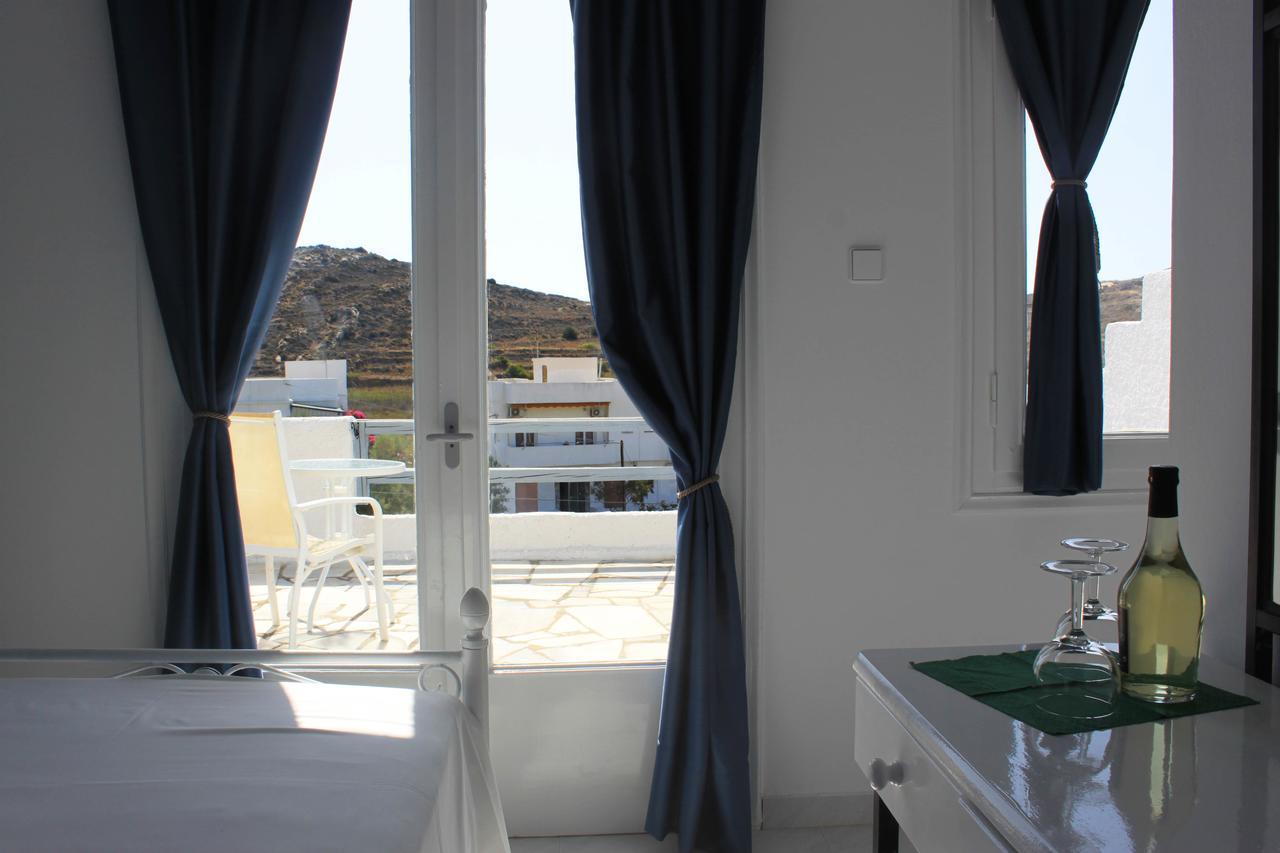 Syros Holidays 2*